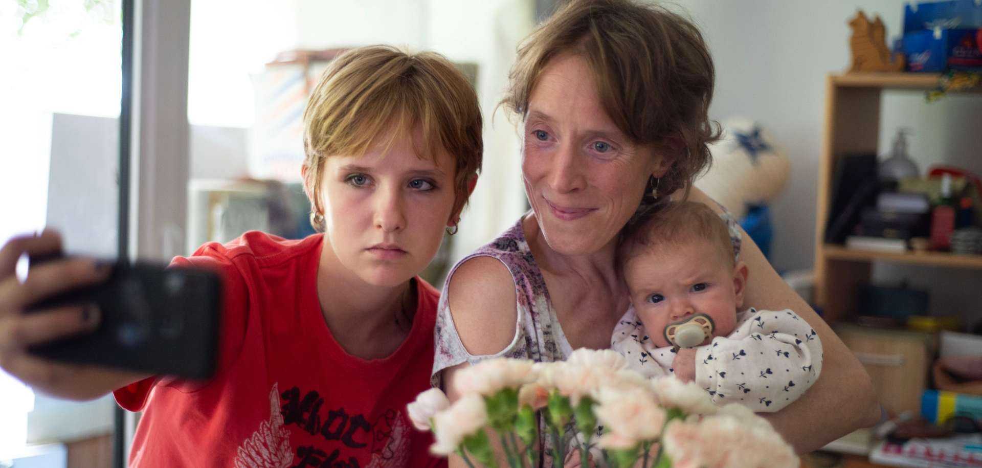 Young Mothers | Nerve Cinema